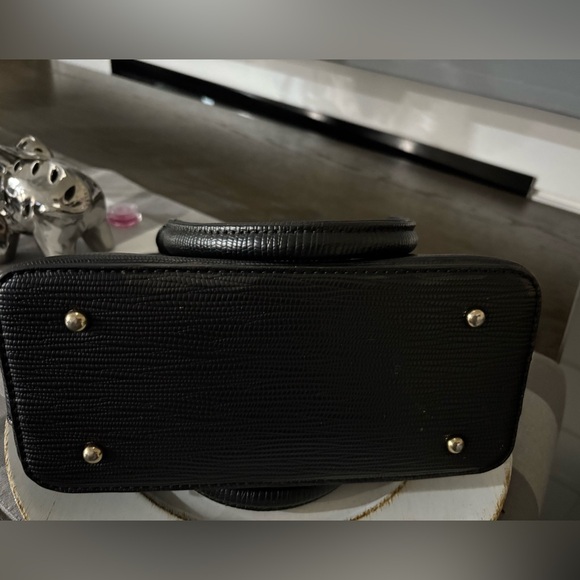 EPI Style Black Textured Dome Satchel with Gold Hardware - Picture 5 of 6